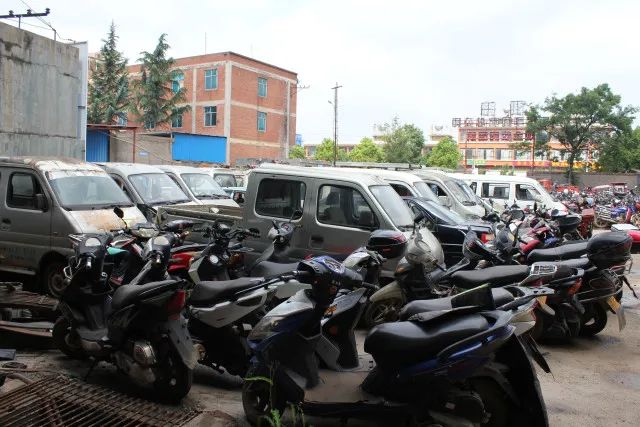 轿车报废回收咨询收费_轿车报废回收估价_报废轿车回收